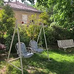 게스트하우스 La Vie En Roses 3*