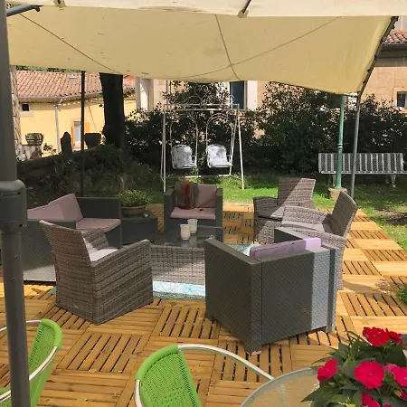 La Vie En Roses Guest house *